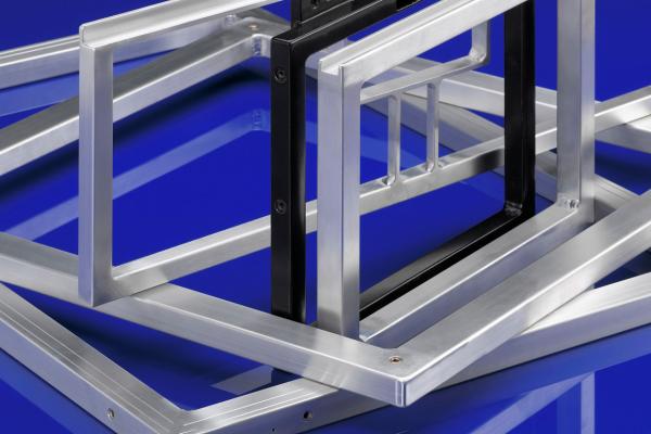 Hurzt: Top quality in screen printing asks for top quality frames